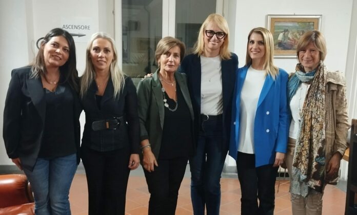 SCUOLA_Foto con Irene MANZI