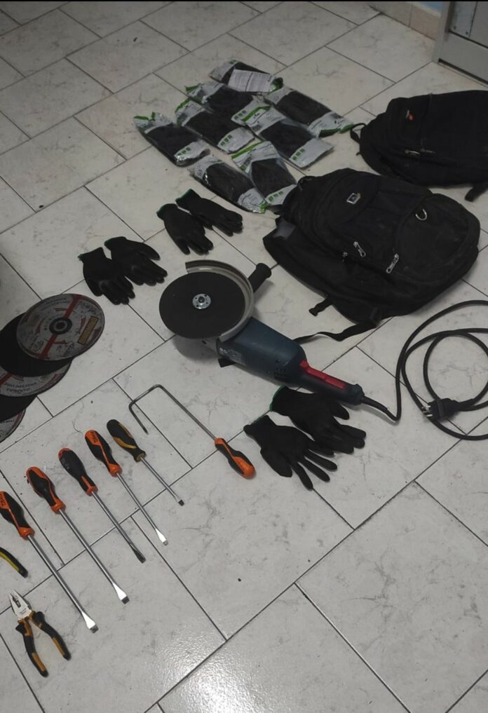 materiale sequestrato Comm.to Telese 28.10