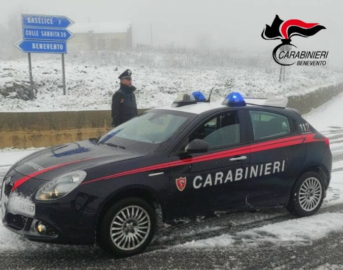 Carabinieri neve