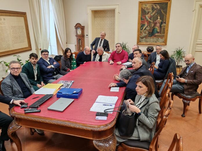 incontro ferrovia