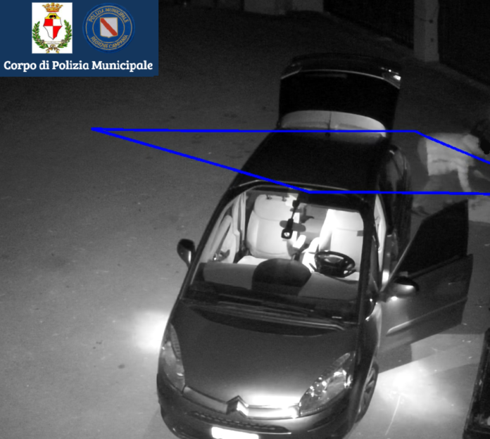 Foto trappola Vigili urbaniIMMAGINE SVERSAMENTI