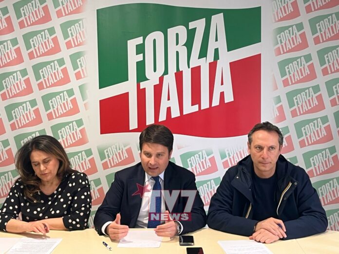 FORZA ITALIA CONF.CRISI PROVINCIA (8)