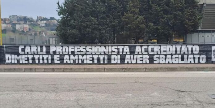 striscione tifosi