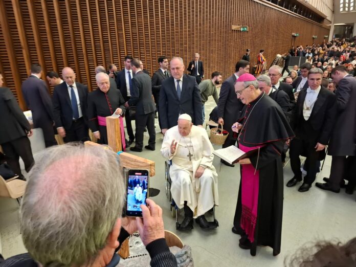 benedizione croce giubileo_1