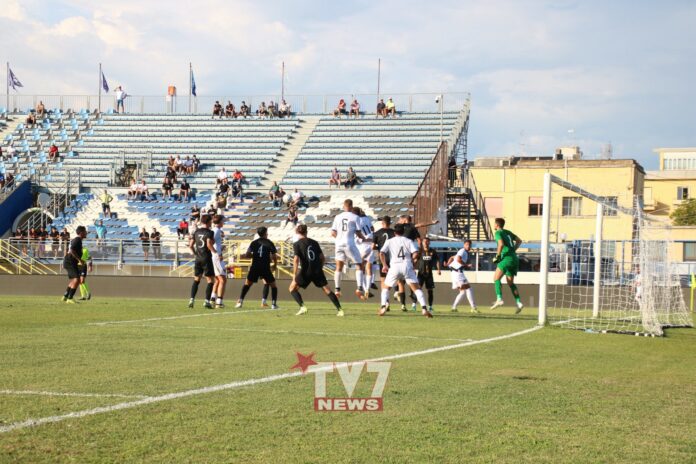 CALCIO LATINA-BENEVENTO 2