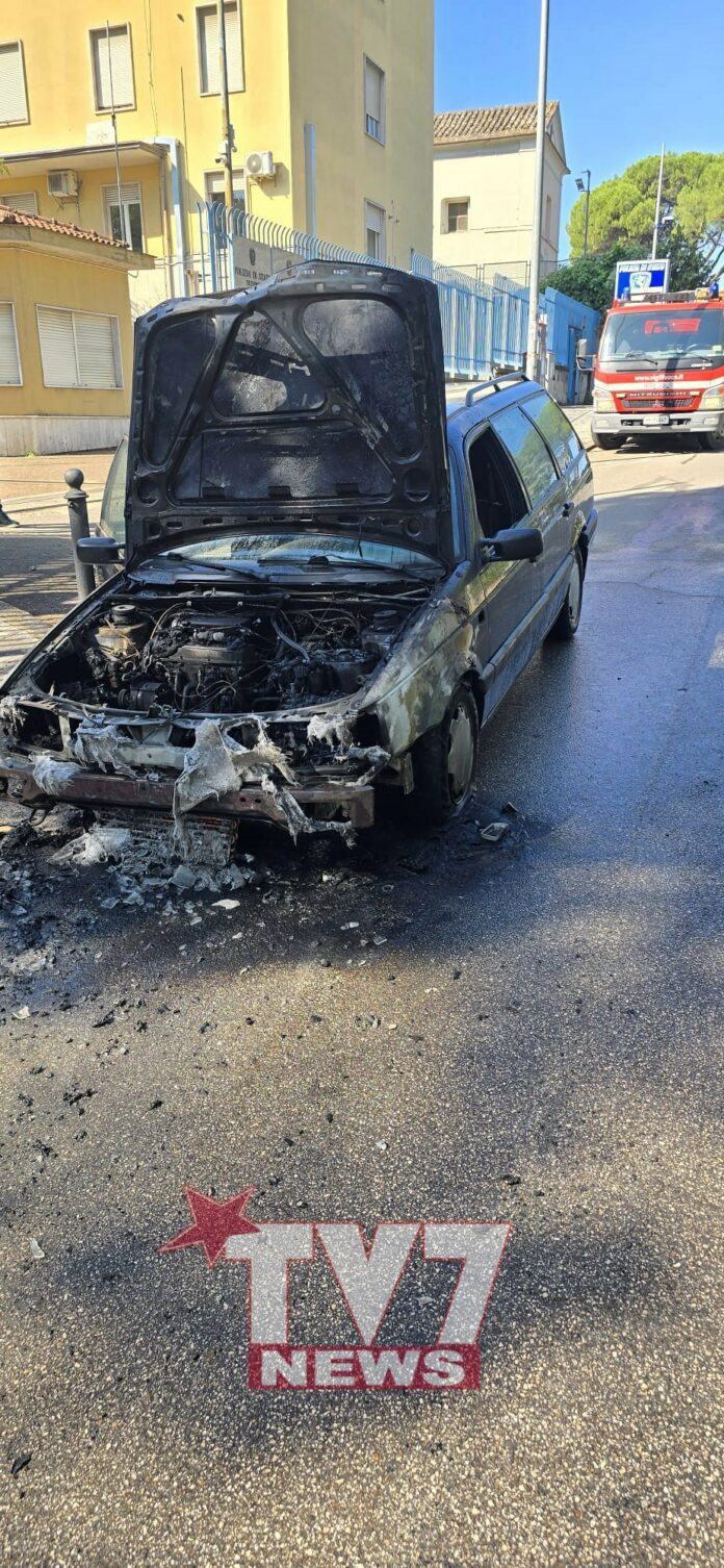 MACCHINA INCENDIATA 1