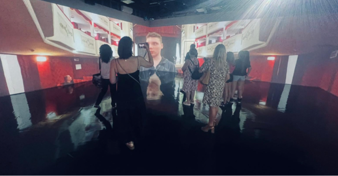 Sala Immersiva IO X BN