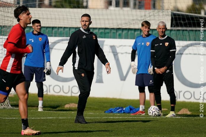 FLORO FLORES ALLENAMENTO 1