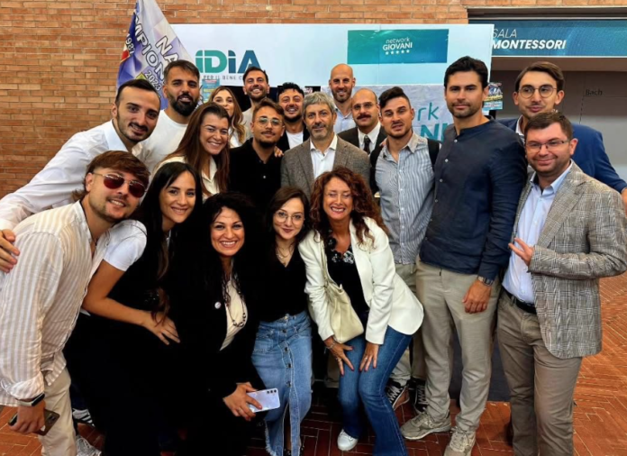 Fico e giovani M5S