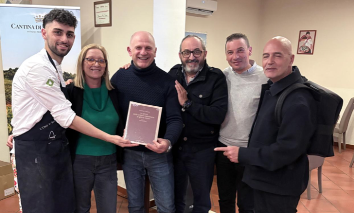 UN LIBRO SULLA PIZZA NAPOLETANA A SAN SALVATORE TELESINOSchermata 2026-02-08 alle 18.05.13