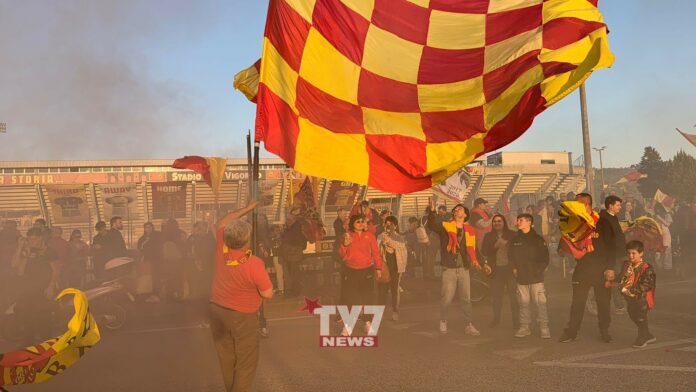 FESTA PROMOZIONE TIFOSI STADIO (1)