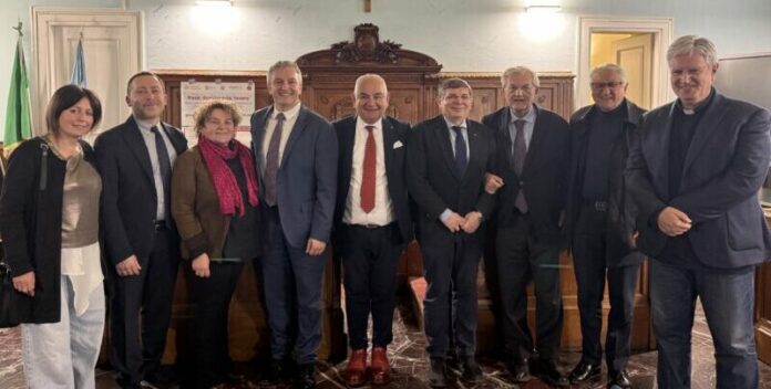 Pace-democrazia-lavoro-1-scaled-e1776435330907